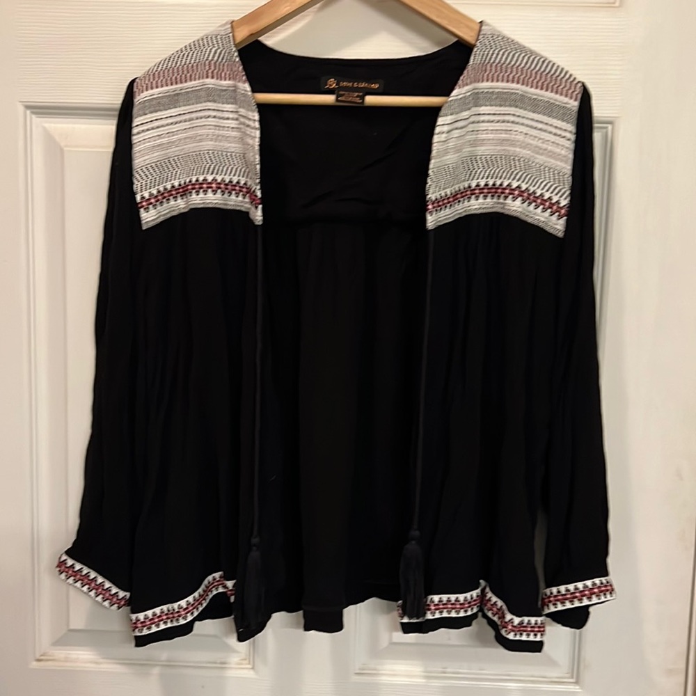 Love and Legend throw top, open front, size 16, brand new